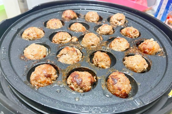 ”たこ焼き器で作るハンバーグ”が最高すぎる　「天才の発想」ネット上で絶賛の嵐