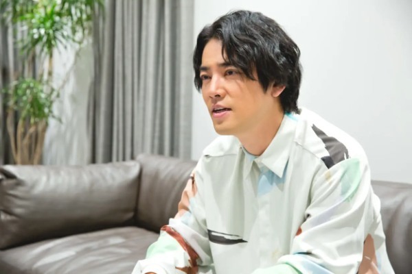 「唯一無二の表現力を支える、誰よりも楽しむという美学」｜俳優 アーティスト・桐谷健太