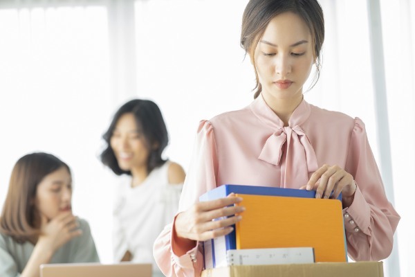 パートを円満退職する方法は?使える理由や手続きの流れも解説
