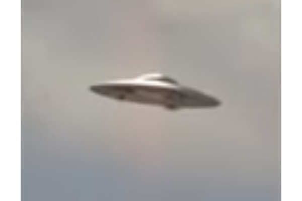 ネットを30年彷徨う“完璧すぎる”円盤映像の謎… 1994年、アゼルバイジャン上空のUFOは本物か?の画像2