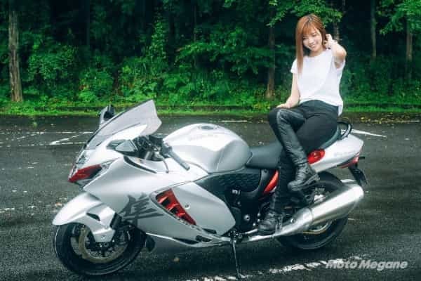 バイク女子がメガスポーツ「新型ハヤブサ(隼)」の試乗インプレに挑戦！