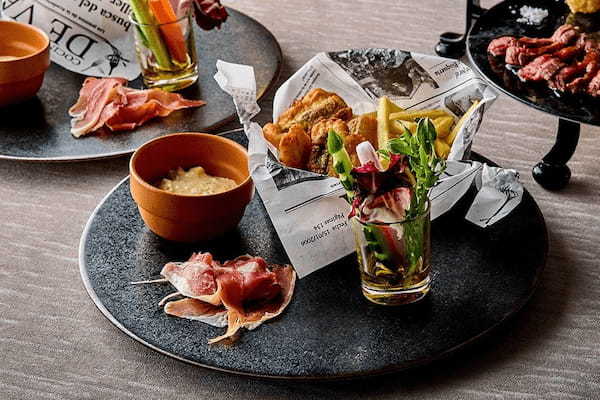 苺やメロンなど彩り鮮やかなフルーツを堪能するスプリングアフタヌーンティー＆旬の食材とお酒を楽しむトワイライトハイティーの登場！
