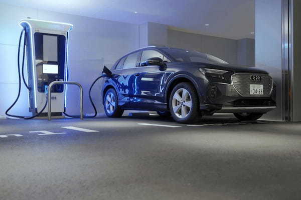 アウディ　フルサイズのEVクーペSUV「SQ8 Sportback e-tron」を発売。急速充電器のアップデートも完了