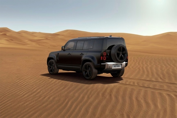 「DEFENDER EASTNOR DARKEDITION(ディフェンダー イースナー ダーク エディション)」を、限定170台で受注開始