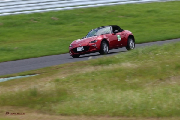 レーシングスーツ不要のレース!? 誰もがモータースポーツを気軽に楽しめる「マス耐」参戦記