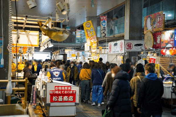 山口県の市場で見つけた「3000円ガチャ」はガチの“ふぐ”が当たる？　実際に試した結果…