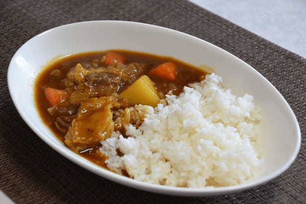 日本の国民食ともいえるカレー。その記念日「カレーの日」は1月22日！・・でもなんでその日なの？