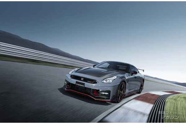 日産 GT-R NISMO 2024