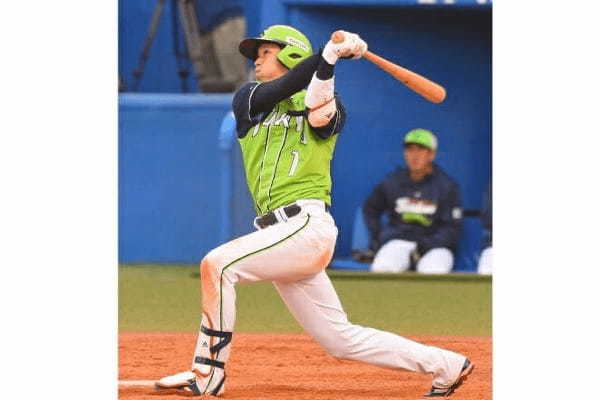 山田哲人のホームランボール奪取疑惑騒動、個人情報を晒した“特定班”に違法性は？