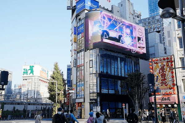 新宿の街頭ビジョンと｢フォートナイト｣内で世界観を紹介！ 日産､EVコンセプトカー第四弾｢ニッサン ハイパーパンク｣を発表