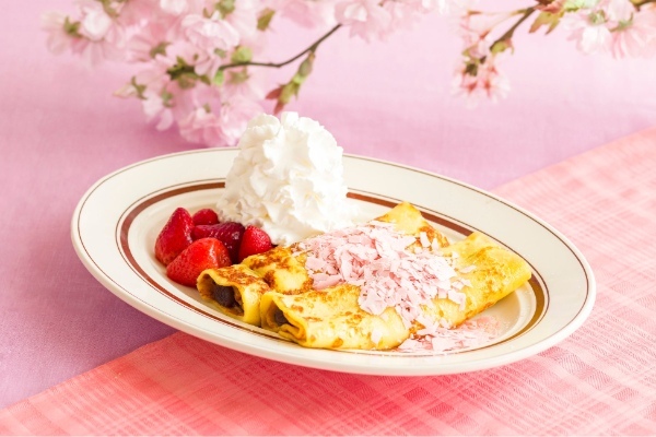Eggs ’n Thingsから初となるお花見シーズン限定の桜メニューが登場！「桜パンケーキ」「あんバタークレープ」3月23日（木）～4月17日（月）まで販売