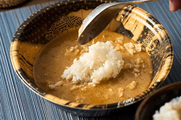 【最後の一滴まで飲み干したくなる】　四陸の担々麺＆鶏白湯麺が冷凍ラーメンとして新登場！