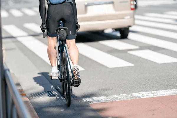 「車道通行のルールは実態に合っていない…」自転車ユーザーが感じる車に対してヒヤッとする瞬間