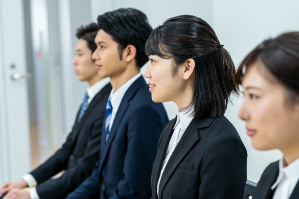 学校推薦は就職活動でもある。利用するメリットデメリットと注意点