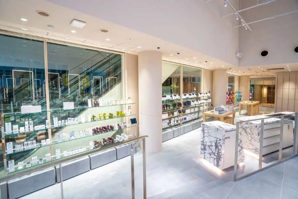 ヘアサロン専用商品が試して購入できるように　ミルボン「Smart Salon」を発表　1号店が東京・渋谷にオープン