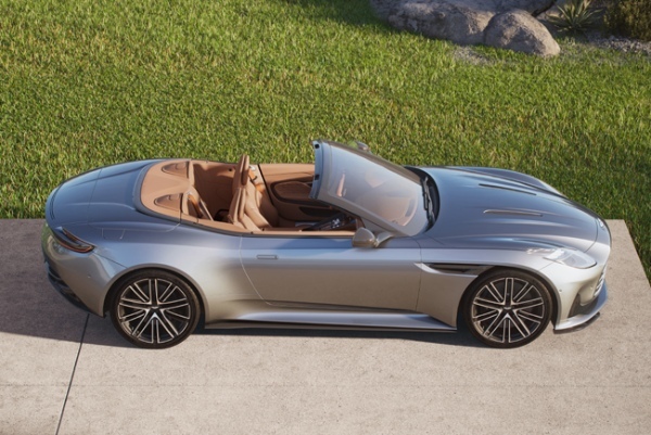 アストンマーティンの新世代DBシリーズの「DB12」にオープンモデルが登場