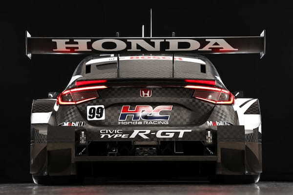 2024年のSUPER GTシリーズGT500クラスへの参戦を予定するCIVIC TYPE R-GTが走行テストを開始