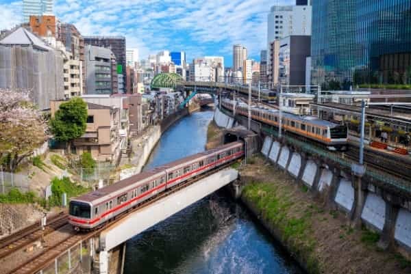 東京の鉄道インフラと「カーマは気まぐれ」の個人的関係