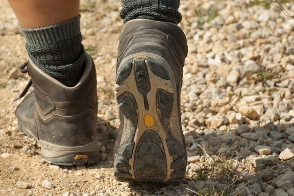 【効果的に痩せられる】ウォーキングの距離と時間の目安は？消費カロリー含めて解説！