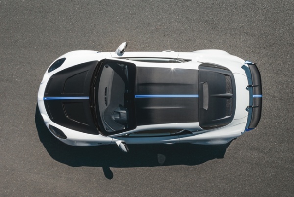 ル・マン24時間レースの100周年を記念したアルピーヌA110Rの特別限定モデルが日本で発売