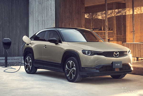 CX-30とMX-30。マツダが同じボディサイズのコンパクトSUVを2台用意するワケ