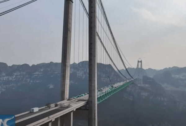 【高すぎ】中国に新たな「世界一高い橋」誕生へ! 625mの絶壁を跨ぐ驚愕の建造物