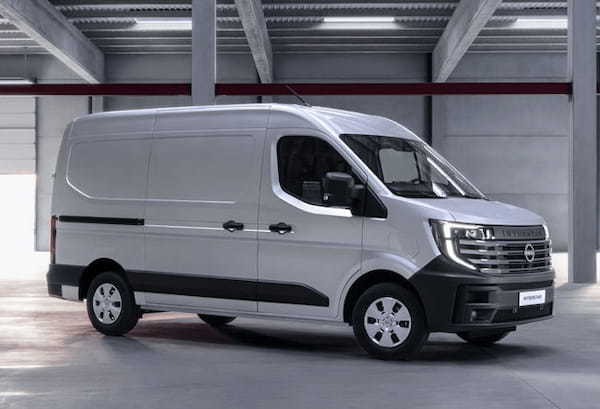 日産が新世代大型バンの新型インタースターを欧州で発表