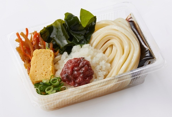春の行楽にもぴったり！「丸亀うどん弁当」人気の天ぷら入り定番3種に加えて春の新作2種が登場