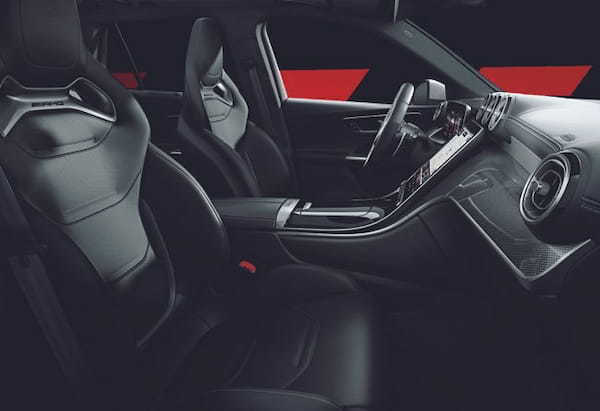 第2世代メルセデス・ベンツGLCの最強モデル「メルセデスAMG GLC63 S E PERFORMANCE」が日本デビュー