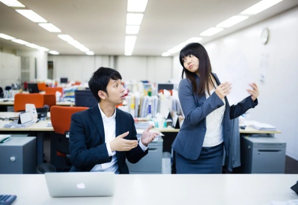 ドライな人は誤解されやすい？特徴と上手な付き合い方を解説！