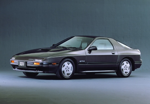 【CD取材ノート】「1980-1999」RX-7に恋をして、60歳でポルシェに乗る目標を立てたあの頃 by 竹岡圭