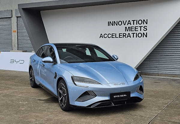 【最新モデル試乗】独自の走りの世界を構築。BEVスポーツ、BYDシールのほとばしるパッションを体感。これは凄いぞ！