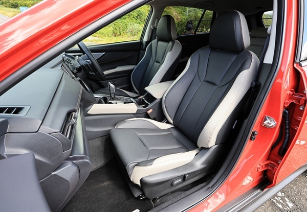 【最新モデル試乗】SUBARU期待のニューカマー、レヴォーグ・レイバックは走り／快適性／ユーティリティ、そしてタフさの新基準。魅力的だ！