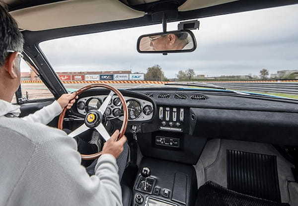 【魅惑のスーパースポーツ】クラシック・フェラーリの運転術講習。フィオラノで学んだテクニック教えます！