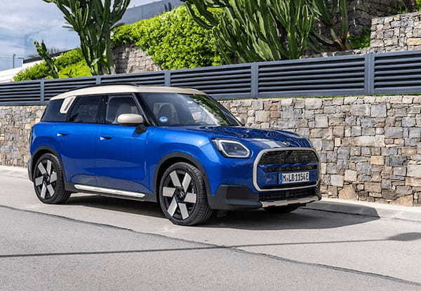 【最新MINI徹底研究】世界統一名称にネーミングを一新し大きくフルチェンジ。MINIのSUV、カントリーマン魅力紹介