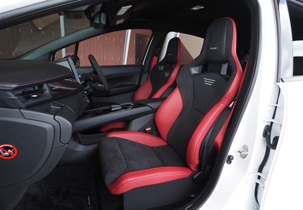 【新世代スポーツ研究】ノート・オーラNISMOはモータースポーツ経験が生きる電動スポーツ、ワクドキと先進のバランスが素晴らしい！