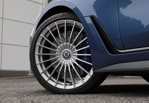 【新世代スポーツ研究】速く、快適、刺激的。世界最良のGTカー、アルピナD4Sのほとばしる上質感