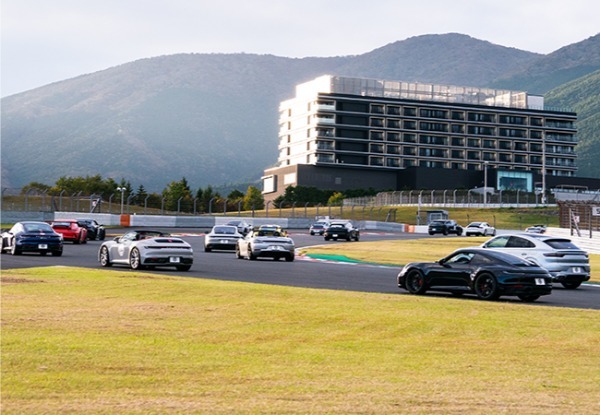 【イベント報告】ポルシェ・スポーツカー生誕75周年を祝った素晴らしい1日
