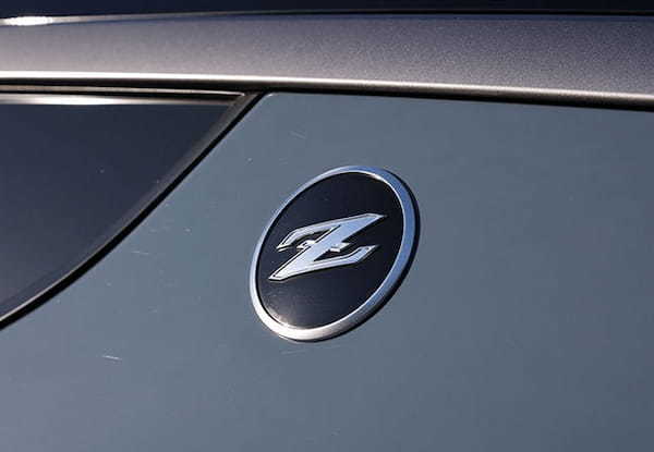 【注目モデル・疾走る】手強い、でもそれが楽しい。マニアを魅了するフェアレディZ NISMOのエネルギッシュ・パフォーマンス