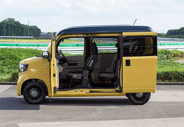 【最新Kカー】ホンダN-VAN e:は、自在な使い勝手を誇る大空間BEV。静かで安定した走りでも「電気の魅力」を実感させる！