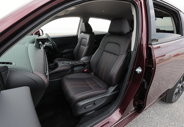 【クルマの通知表】「卓越の走り」を掲げたニューカマーSUV、ZR-Vに宿るホンダイズムとは!?