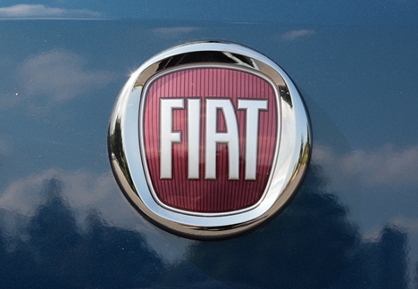 【最新モデル試乗】道具っぽいシンプルさが魅力。ニューMPV、フィアット・ドブロの骨太の個性