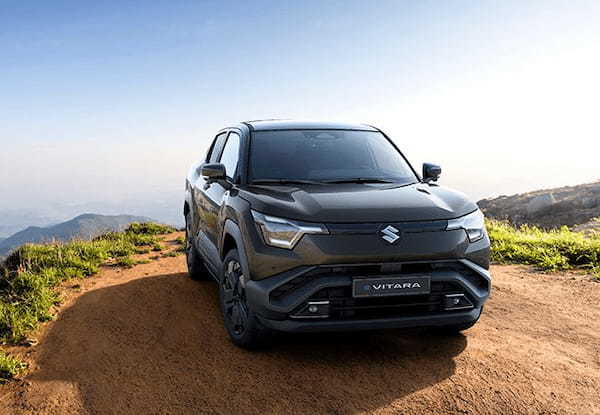 スズキ初の世界戦略BEV「e VITARA」をイタリアで初公開。SUVルックが凛々しい本格派は2025年夏に発売！