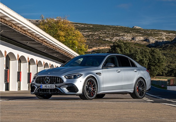 【最新モデル試乗】今度のメルセデスAMG・C63S EパフォーマンスはF1テクノロジーを傾注。究極の速さとドライビングプレジャーを手に入れた