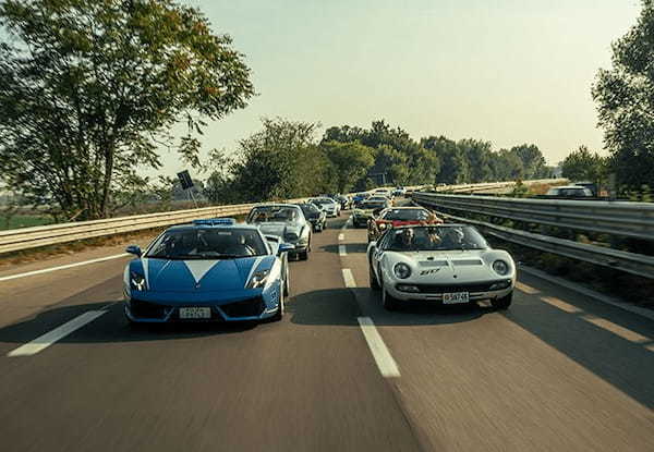 ランボルギーニ60周年を祝う祭典、「GIRO POLO STORICO」でミウラとカウンタックを全開にした！