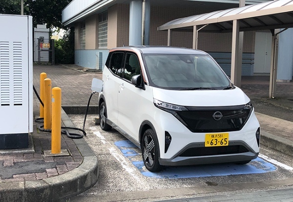 【人気モデル研究】生活を楽しむBEV。日産サクラが提唱する未来志向のライフスタイル