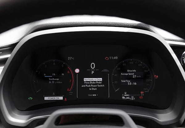 【注目モデル試乗】本物を知る大人のコンパクトSUV、レクサスLBXのこだわり世界を体感