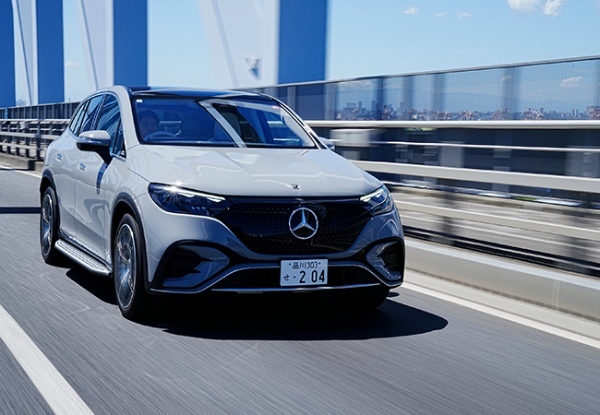 【最新モデル試乗】さすがBEVメルセデス! 大柄ながら小回りが利くEQE350SUVの光る実用性