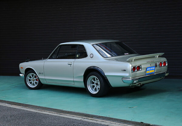 【20世紀名車】レースのために生まれた「羊の皮を被った狼」、’71スカイライン2000GT-Rの華麗なる世界