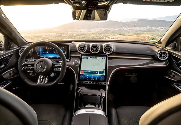 【最新モデル試乗】すべてが新世代。PHEVに進化したAMG・C63S・Eパフォーマンスの驚愕の実力